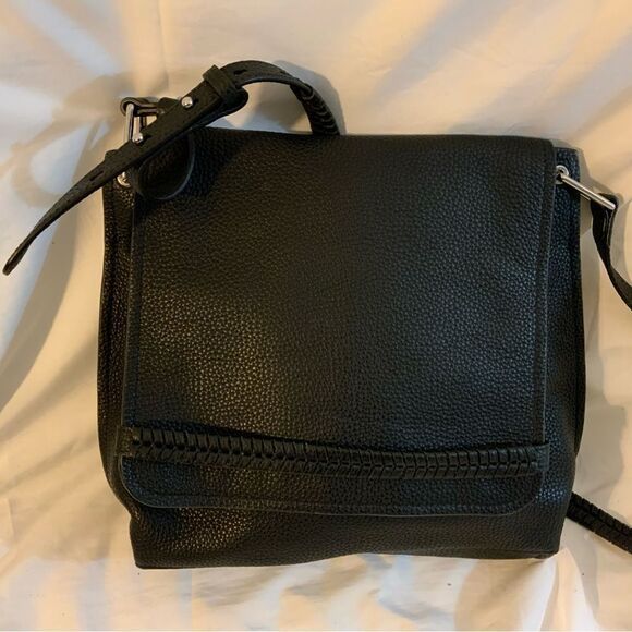Vince Camuto Astra Crossbody Flap Handbag Black $248 - Picture 3 of 16